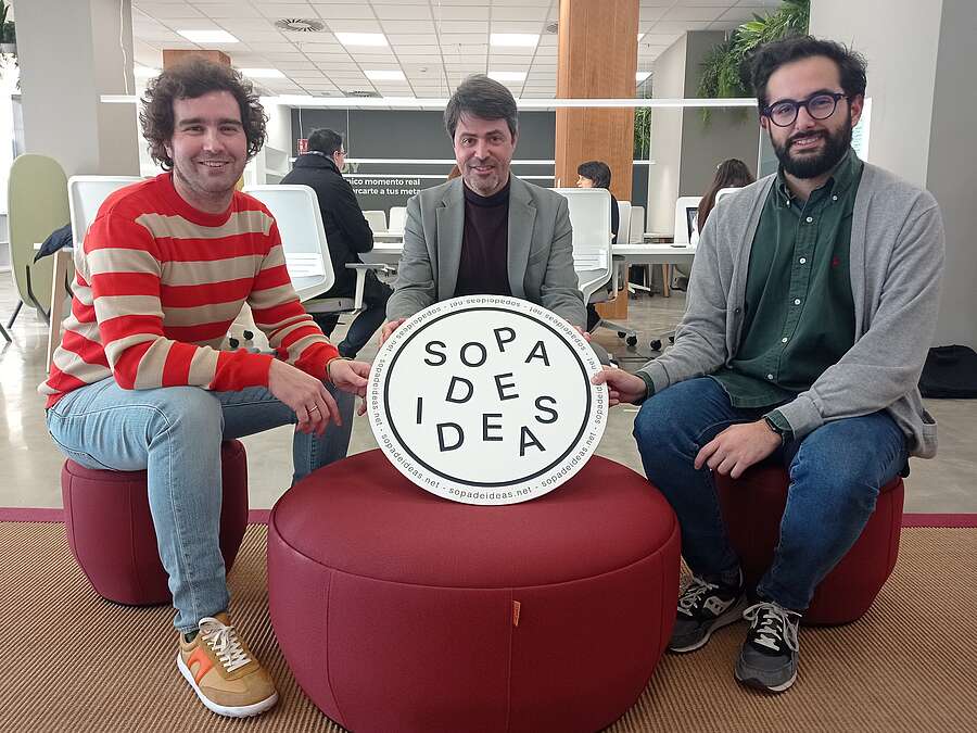 Diego Caro, presidente de FER Joven, junto Luis Alonso, gerente de la ADER, presentan la 3ª Edición de Sopa de Ideas