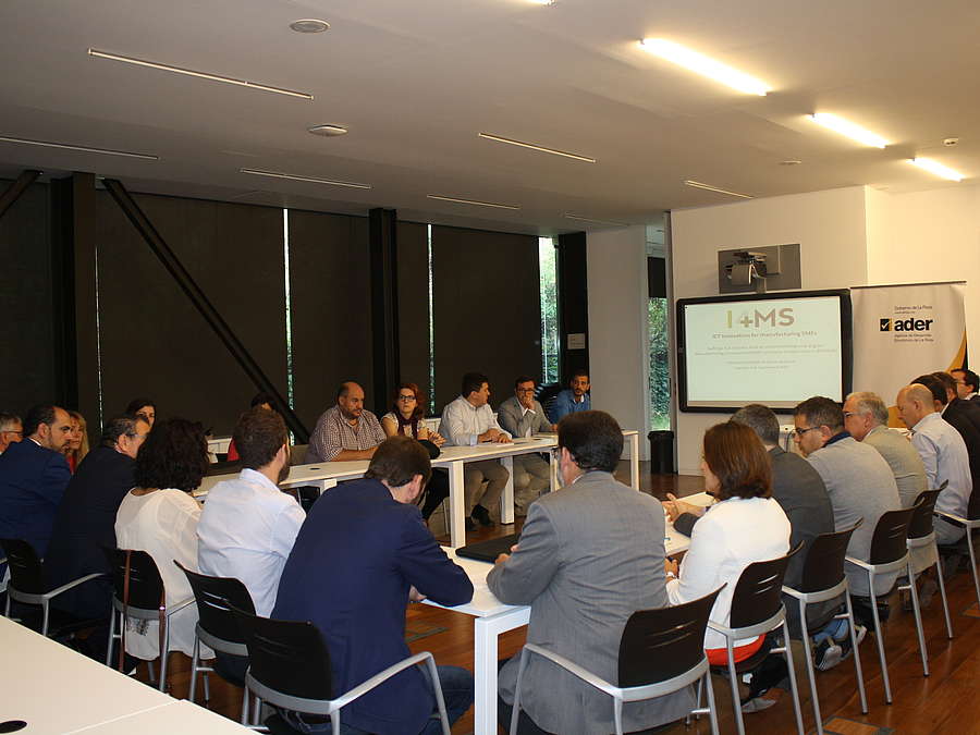 El gerente de la ADER, Javier Ureña, participa en una jornada sobre las oportunidades de la transformación digital de la industria.