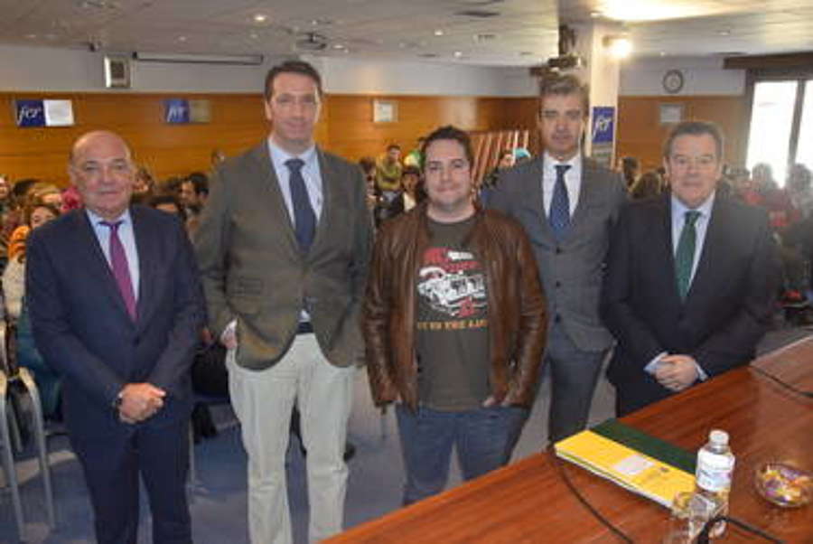 Javier Ureña presenta una jornada sobre buenas prácticas empresariales