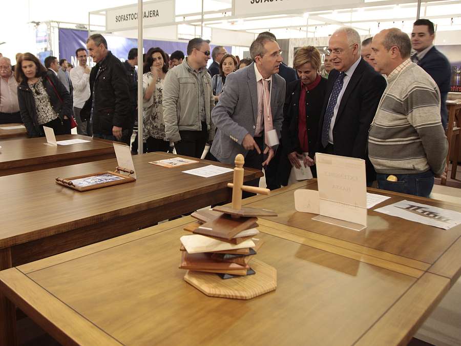 José Ignacio Ceniceros visita las instalaciones de NajeraDecor