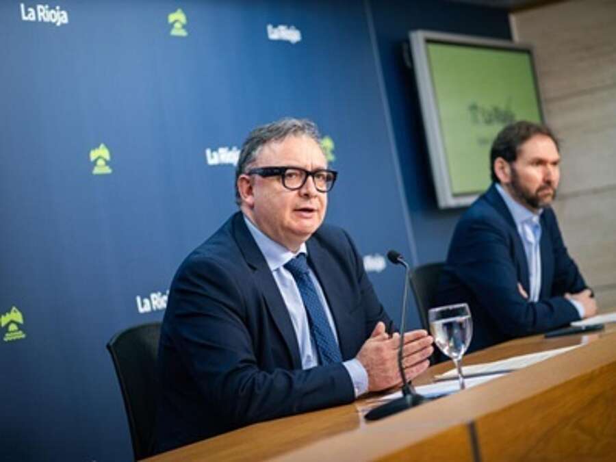 El gerente de la ADER, Luis Pérez Echeguren, y el secretario general de la FER, Eduardo Fernández