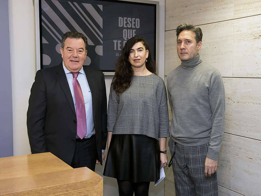 Javier Ureña, Mónica Yoldi y José Ángel Martín presentan la XXIV Edición de las Jornadas de Diseño. 
