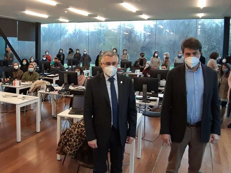 José Ángel Lacalzada y Luis Alonso en el Centro Tecnológico de La Rioja