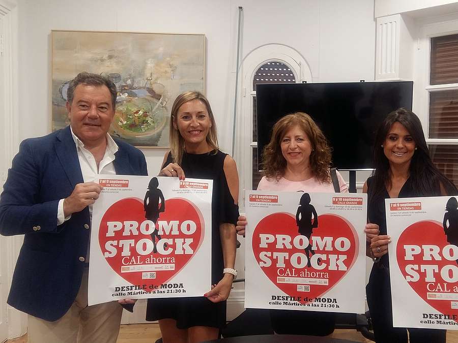 El gerente de la Agencia de Desarrollo Económico de La Rioja, Javier Ureña, ha presentado la Feria de oportunidades ‘Promostock’, junto con la concejal de Comercio del Ayuntamiento de Calahorra, Raquel Moral, y la presidenta y tesorera de la Asociac