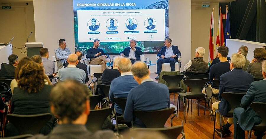 Asistentes a la celebración de la jornada Economía Circulas en La Rioja