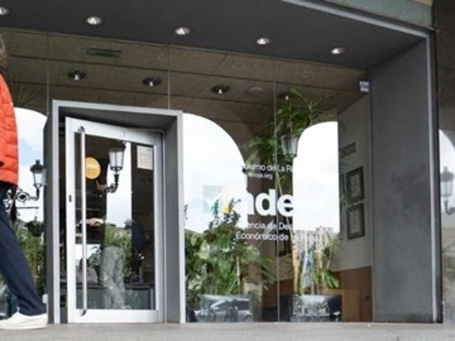 Entrada a las oficinas de la Agencia de Desarrollo Económico de La Rioja