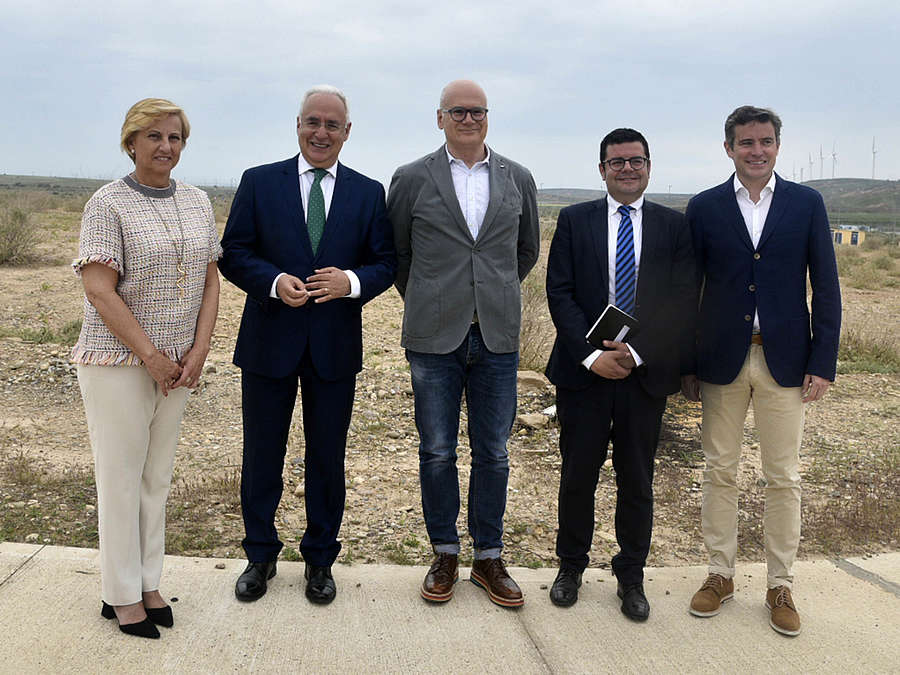 Presentación de la instalación de la empresa riojana Calzados Nuevo Milenio en el Parque Empresarial La Maja