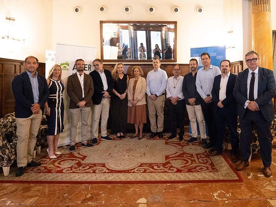 Asistentes a la jornada ‘Impulso de la I+D+i: fomentando la relación entre empresa, gobierno y universidades’